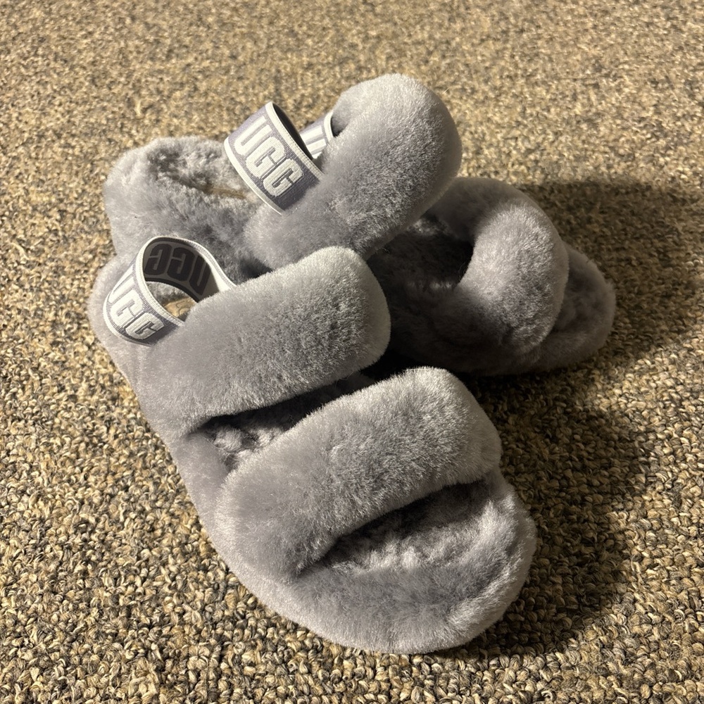 UGG Gray Fluffy Sandals